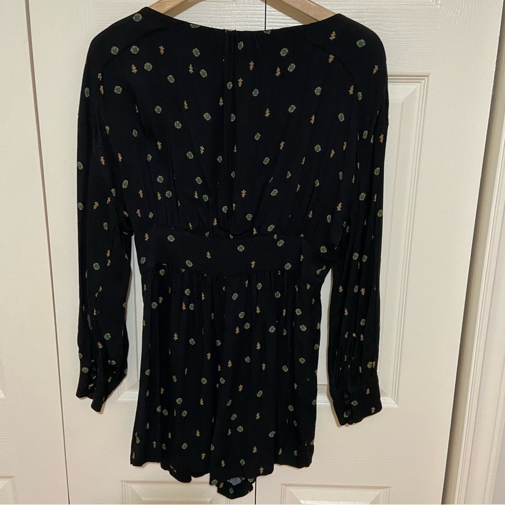Free People Long Sleeve Floral Button Front Cut Out Romper Size Medium - Picture 7 of 11